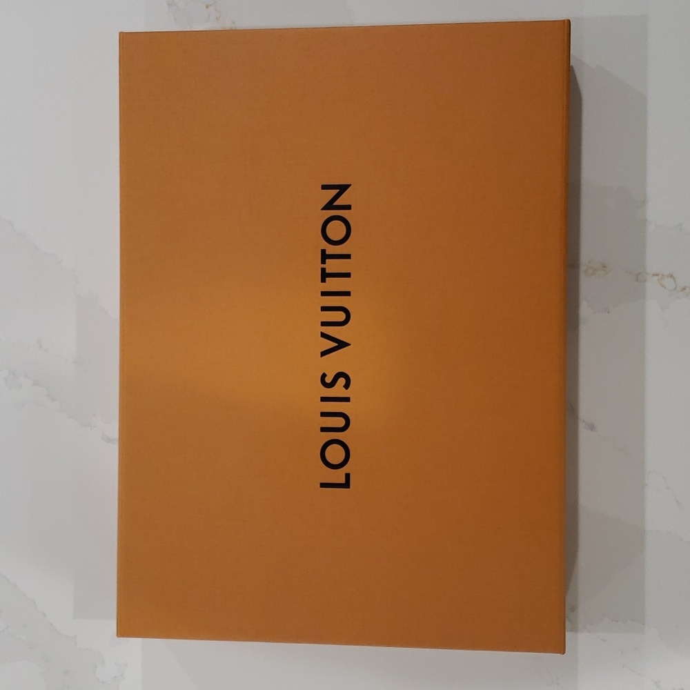 Louis Vuitton magnetic box